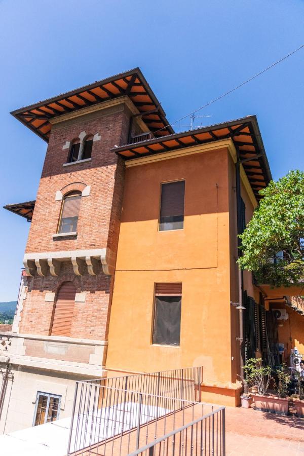 Attico In Villa Storica - Dolcevita Holiday 佛罗伦萨 外观 照片